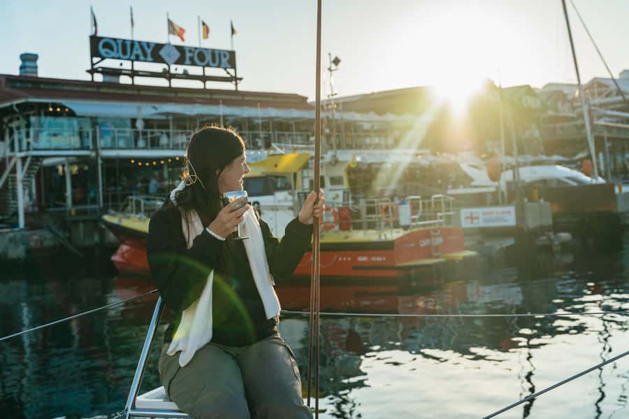 Cape Town: Sunset Champagne Cruise and 3-Course Dinner - Setting sail from the V&A Waterfront