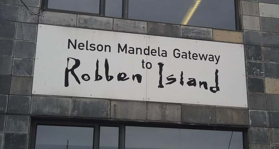 Cape Town: Table Mountain and Robben Island Tour - Starting above the city at Table Mountain