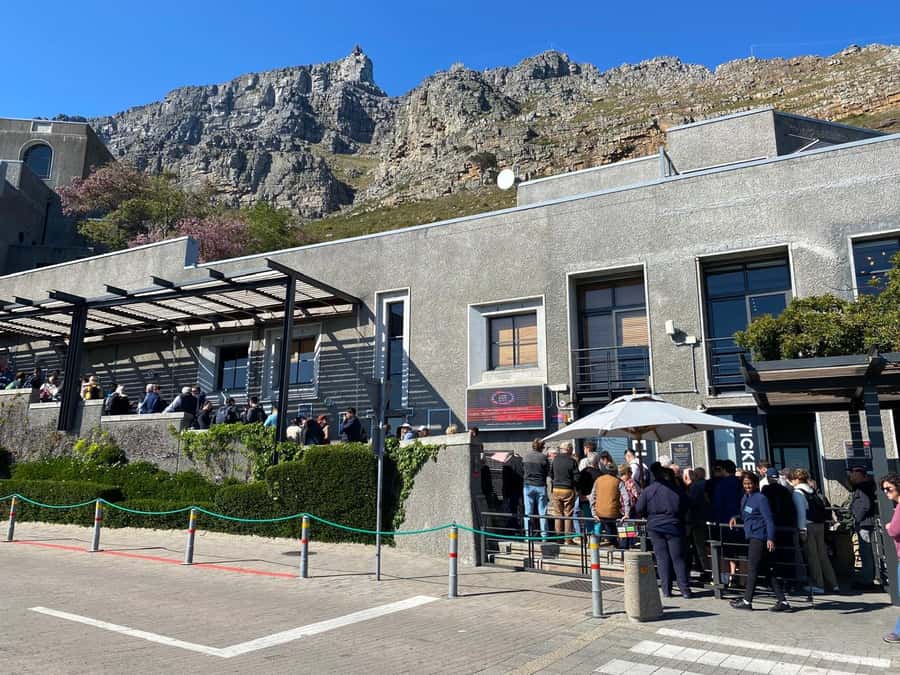 Cape Town: Table Mountain Half-Day Tour with Cable Car Ride - Pickup in Cape Town City Centre