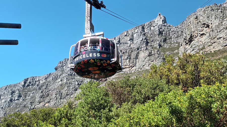 Cape Town:- Table Mountain including Hotel Transfer - The three-minute ride to 1,085 metres