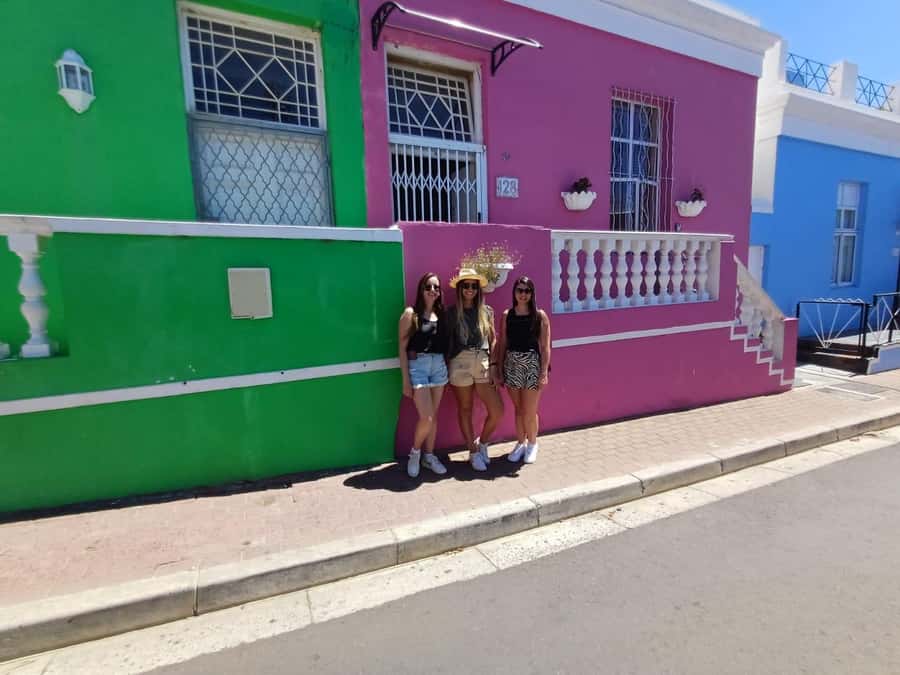 Cape Town Table Mountain Penguins & Cape Point All-inclusive - Simon’s Town is the practical lunch stop