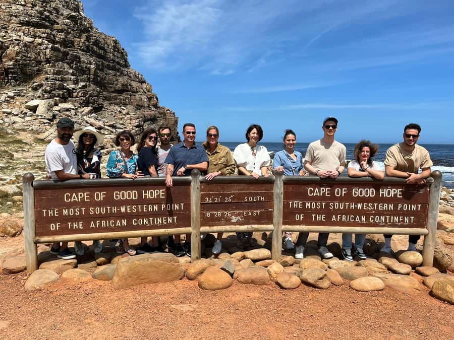 Cape Town: Table MT, Cape Point & Penguins Instagram Tour - Lunch in Simon’s Town and Muizenberg’s beach huts