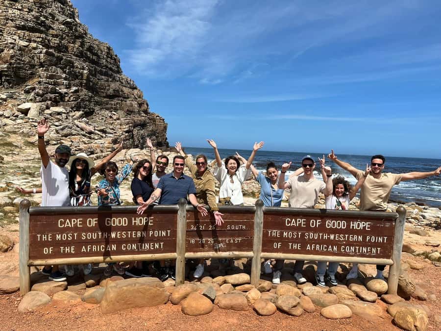 Cape Town: Table MT, Cape Point & Penguins Instagram Tour - Table Mountain begins the day above Cape Town