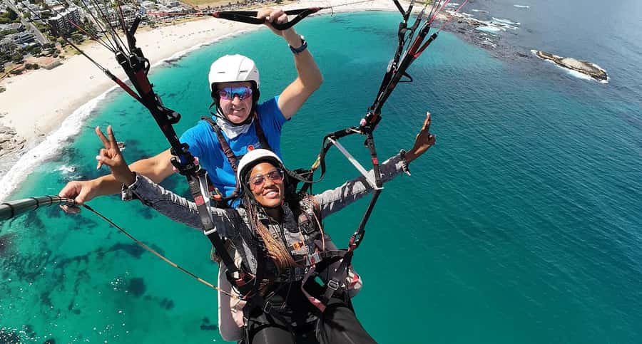 Cape Town: Tandem Paragliding with Instructor - Choosing between Signal Hill and Lion’s Head