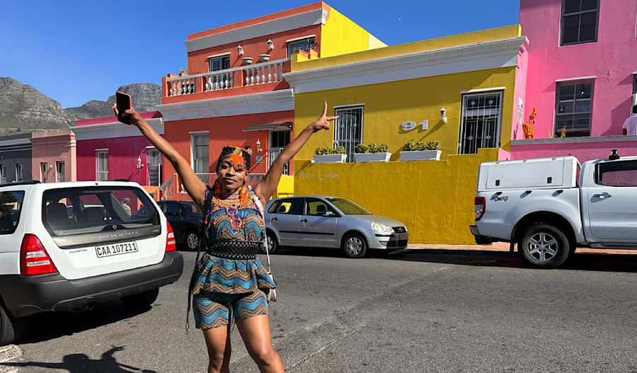 Cape Town: The Cape Point Instagram Small Group Tour - Bo Kaap: colorful streets with a serious story