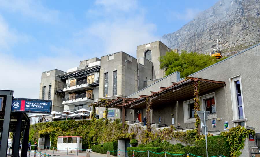 Cape Town Uncovered : Half-Day City Tour and Table Mountain - Practical details that affect your day