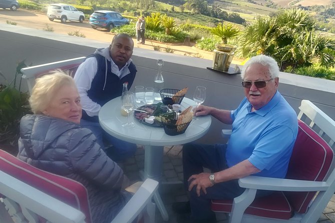 Cape Winelands Tour - Fairview combines wine with local flavor