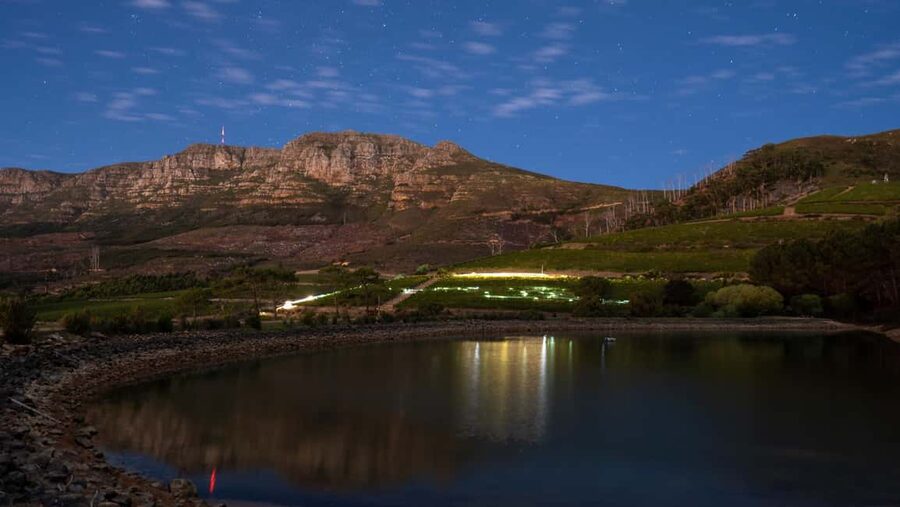 Capetown Private Wine Tour: Manor tour, cellar tour included - Why private transport changes the day