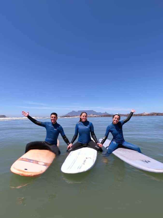 Catch your first waves in Cape Town - The first 20 minutes: board handling and the pop-up