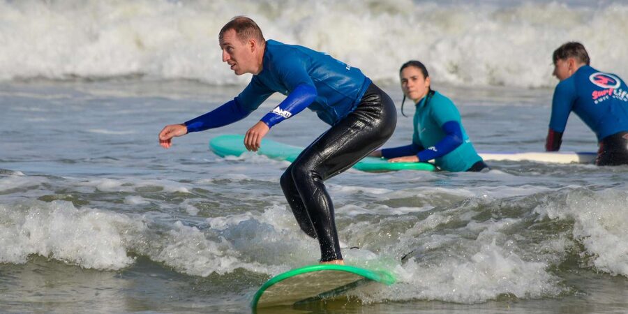 Catch your first waves in Cape Town - What is included, and what you need to bring