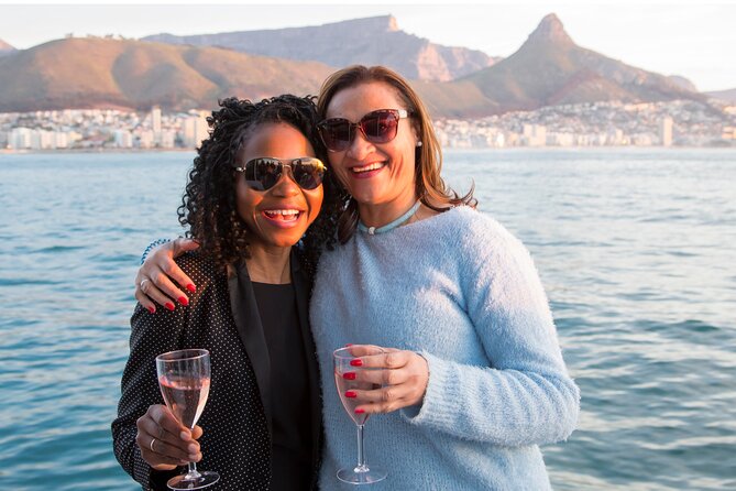 Champagne Cruise (Pre-Sunset) from Cape Town - The sparkling wine and onboard atmosphere