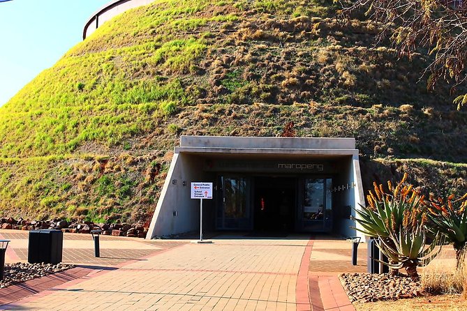 Cradle of Humankind Tour - Sterkfontein Caves with Maropeng Tour - Maropeng gives the day its context