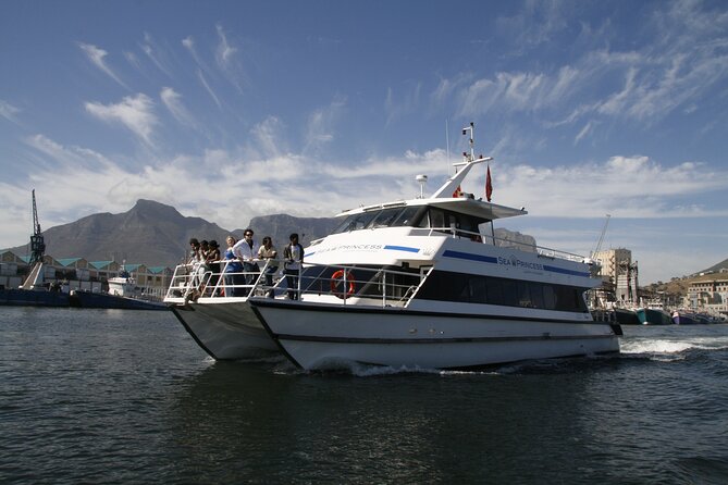 Cruise and Dine Lunch / Cape Town: Coastal Motor Cruise and 2-Course Lunch - The vessel is part of the gamble