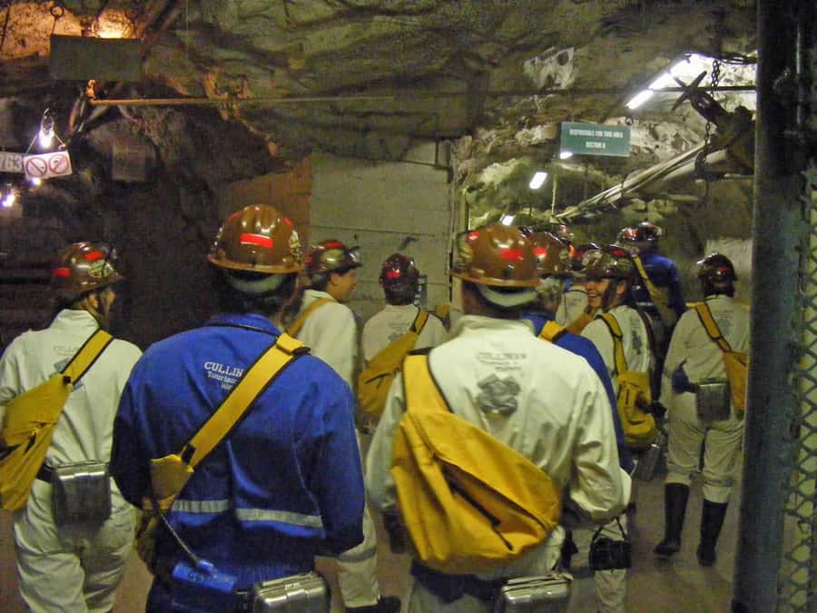 Cullinan Diamond Mine & Pretoria Full Day Tour - From Johannesburg to the Cullinan mine
