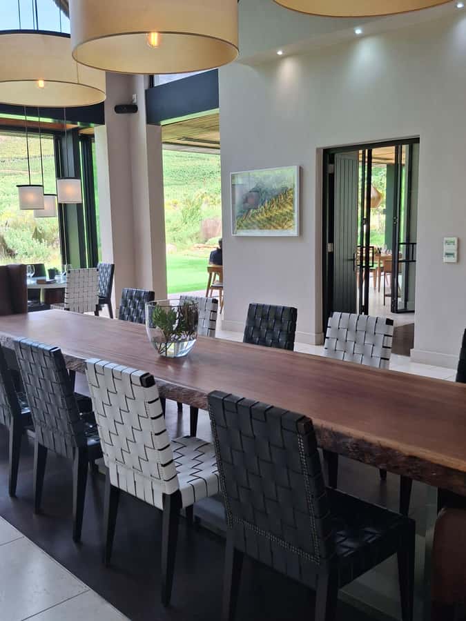 CUSTOMISED PRIVATE WINE TOUR WITH LUNCH - CAPE TOWN - Transport, pickup, and timing