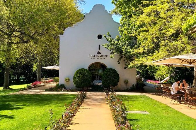 Daily Different small group WINE tour - STELLENBOSCH PICKUP only - What the guides add to the day