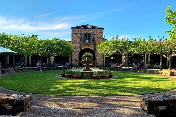 Daily Different small group WINE tour - STELLENBOSCH PICKUP only - The small group is worth paying for