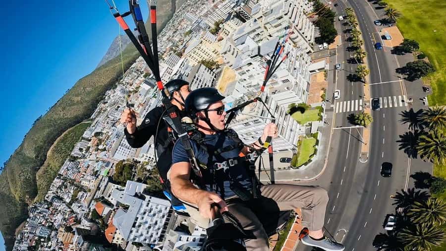 Discover Cape Town Tandem Paragliding - From Bo-Kaap color to Signal Hill sky