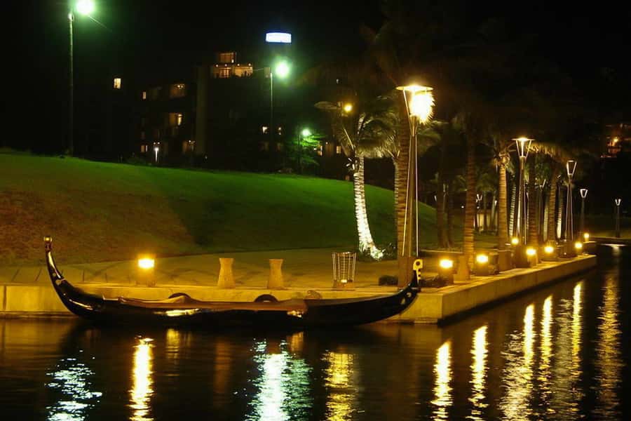 Durban: Gondola Ride - Daylight or night: choose the mood you want