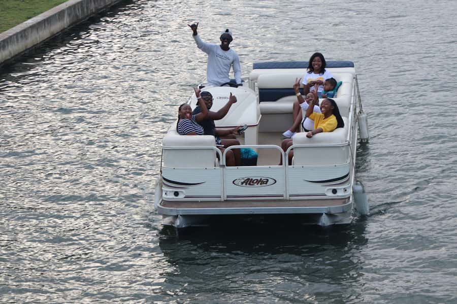 Durban Point Waterfront: Luxury Canal Boat Cruise - The first canal views