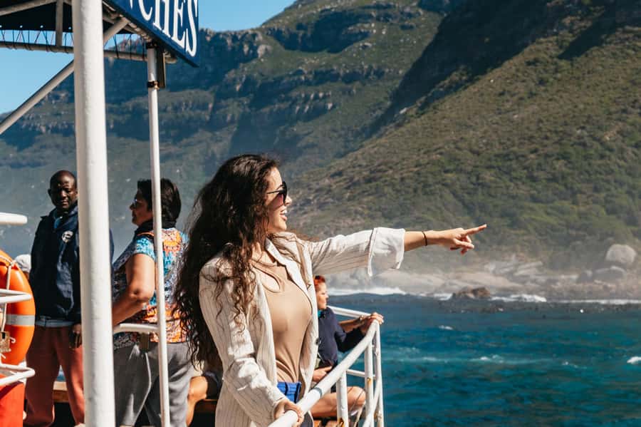 From Cape Town: Cape Peninsula & Boulders Penguin Beach Tour - Noordhoek Farm Village breaks up the driving