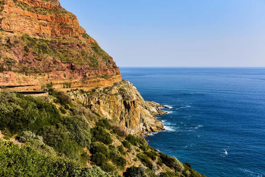 From Cape Town: Cape Point & Boulders Beach Full-Day Tour - Boulders Beach and the African penguin colony