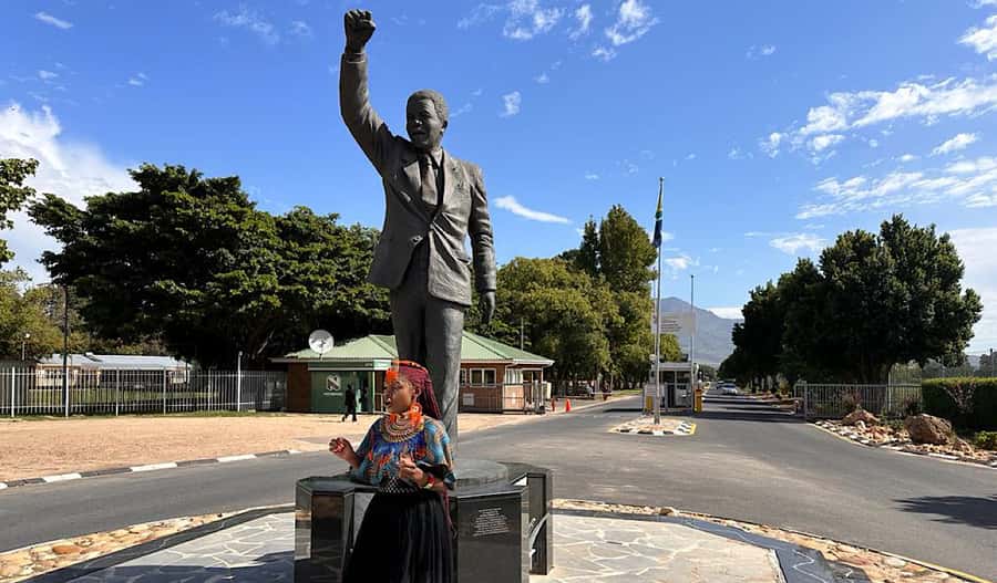 From Cape Town: Stellenbosch & Franschhoek Wine Tasting Tour - Who will enjoy this tour most?