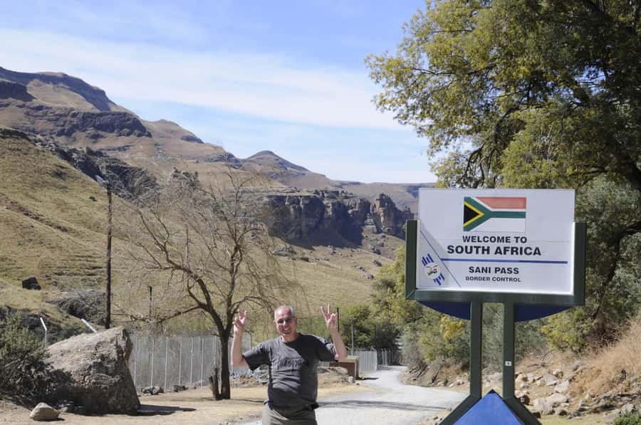 From Durban: Sani Pass and Lesotho by 4WD Vehicle - The 4WD climb through the Drakensberg
