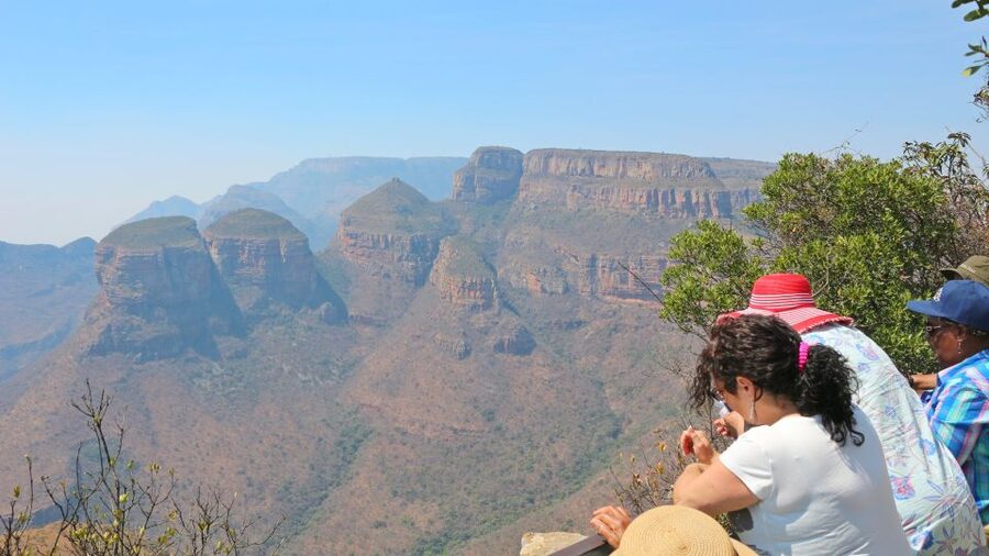 From Hazyview: Blyde River Canyon Highlight & Boat Cruise - The Three Rondavels above the canyon