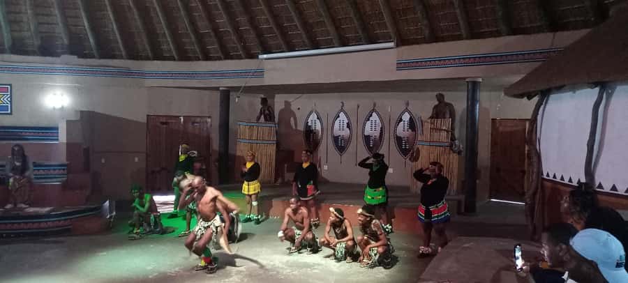 From Johannesburg: Lesedi Cultural Village & Lion Park Tour - Why the private format matters