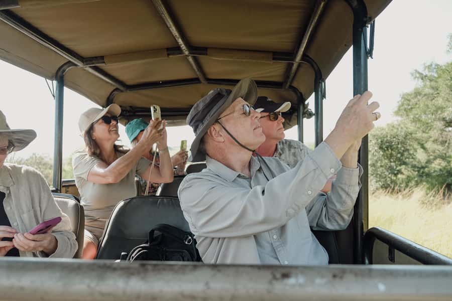 From St Lucia: Big 5 Safari in the Hluhluwe-Imfolozi Park - Eight hours across hills and valleys