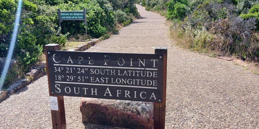 Full Day - Cape Point and Penguins Plus Table Mountain - Following the Atlantic coast through Hout Bay