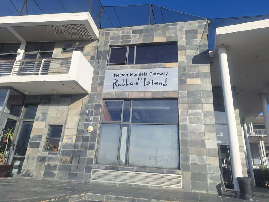 Half Day Tour to Robben Island with Pre-Booked Ticket - Seeing the prison and Mandela’s cell