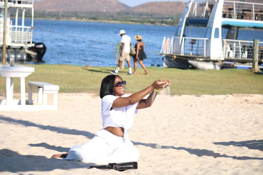 Hartbeespoort: 2-Hour Dam Cruise with South African Food - Choosing the best departure time