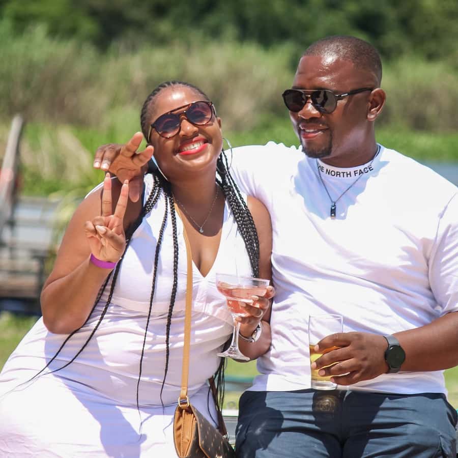 Hartbeespoort Dam: 1 Hour Cruise & Sunday Buffet Lunch - A Sunday on Hartbeespoort Dam