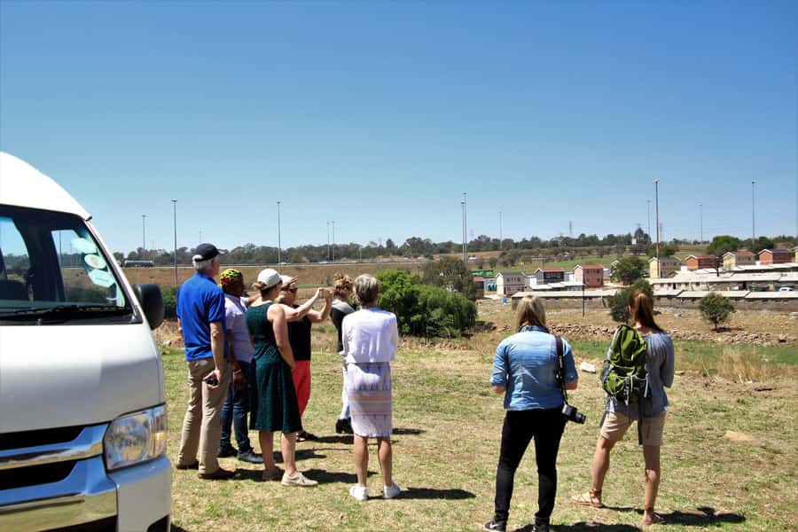 Jo'berg in 1 Day: Soweto, Apartheid Museum & City Tour - Lunch is independent, so plan your appetite
