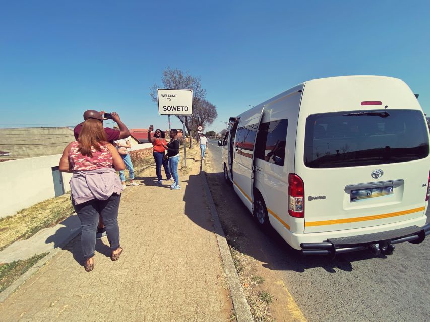Jo'berg in 1 Day: Soweto, Apartheid Museum & City Tour - Central Johannesburg from Telkom Tower to Newtown
