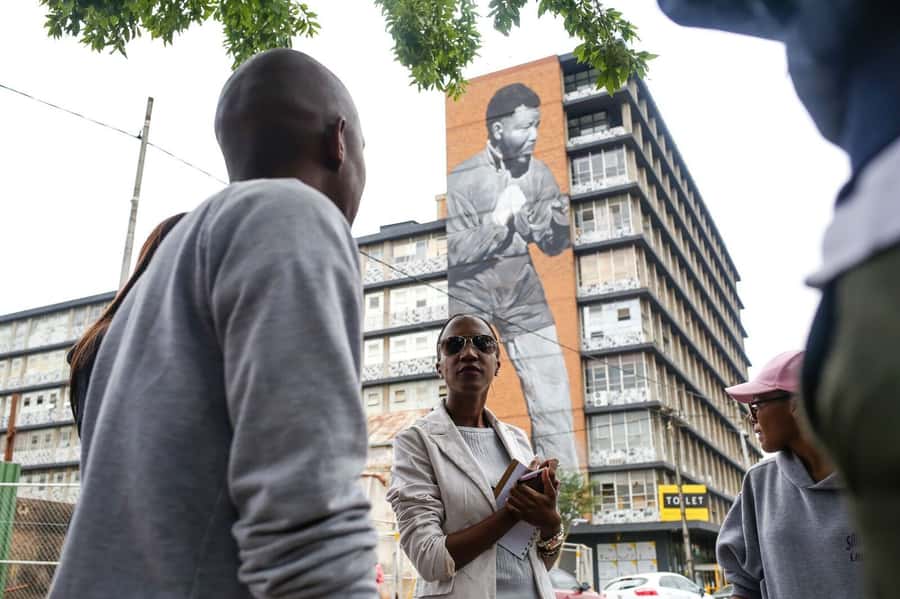 Johannesburg: City of Gold Walking Tour - Starting with coffee in Maboneng