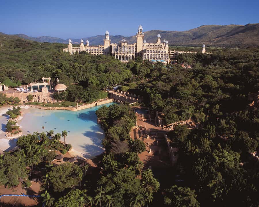 Johannesburg: Full Day Sun City & Pilanesberg Nature Reserve - From Johannesburg hotels to Pilanesberg’s volcanic hills
