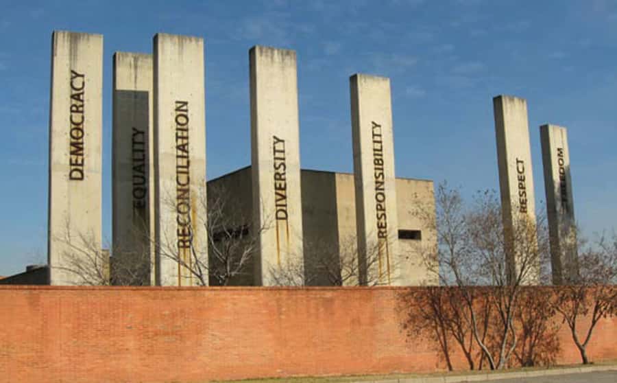 Johannesburg: Half-Day Apartheid Museum Tour - Entering 22 exhibition areas