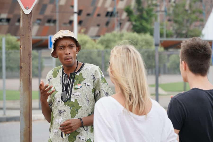 Johannesburg: Half-Day Soweto Tour with a Local Guide - Chris Hani Baragwanath Hospital from the road