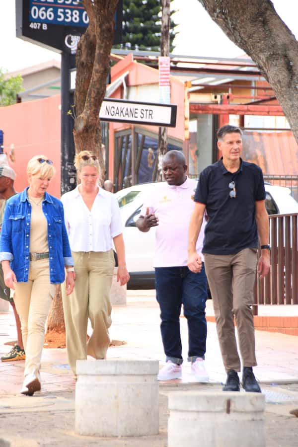 Johannesburg: Soweto & Apartheid Museum Half-Day Tour - Mandela House and Vilakazi Street