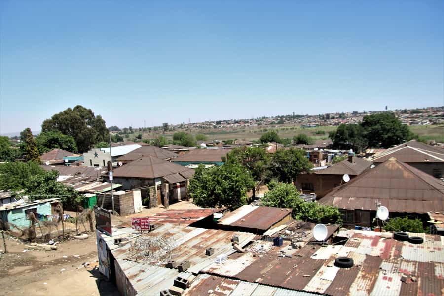 Johannesburg: Soweto Apartheid & Township Tour with Lunch - What the $114 price includes