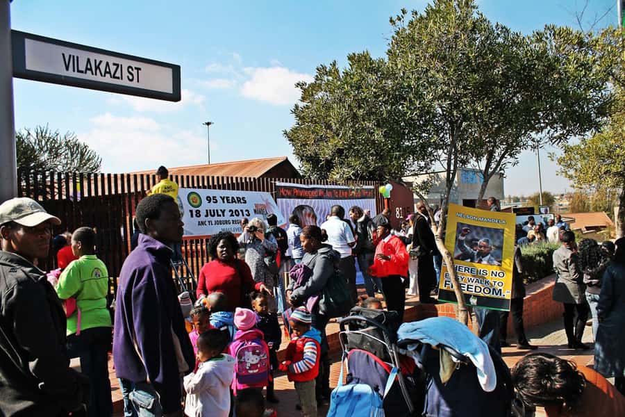 Johannesburg & Soweto (Half-day Tour) - Starting in Soweto at Baragwanath Hospital