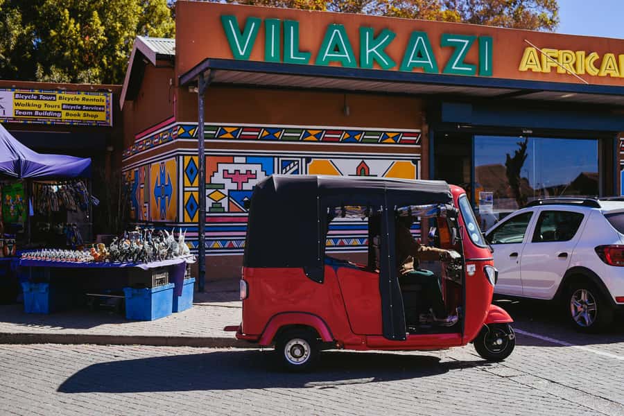 Johannesburg: Soweto Tour by Tuk Tuk - Why a tuk-tuk makes sense in a huge township