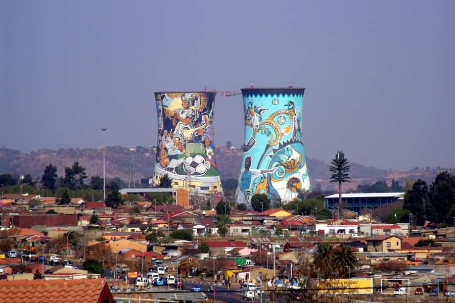 Johannesburg: Soweto Tour with Lunch - Informal Settlements and the Harder Side of the Story