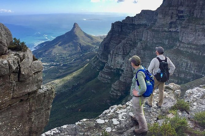 Kasteelspoort to Table Mountain summit - The 12 Apostles views and the work of the climb