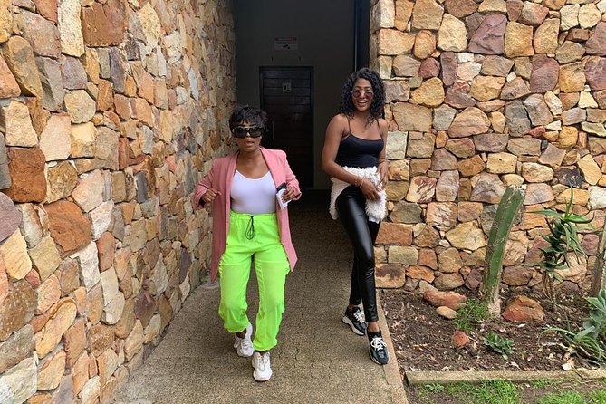 Kirstenbosch Botanical Gardens and Constantia Wine Tasting Tour. - AFROGEM adds a short, optional shopping stop