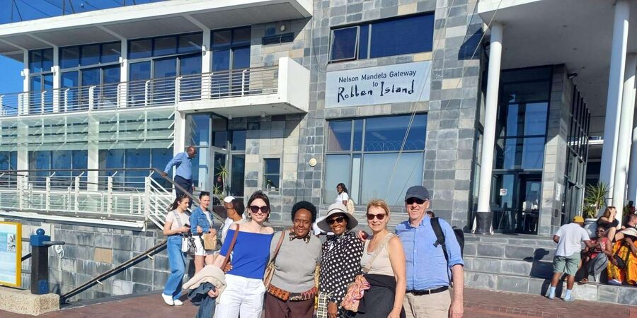 Kirstenbosch Garden, Bo-Kaap-Penguins & Cape Peninsula Tour - Cape of Good Hope and the Cape Point lighthouse