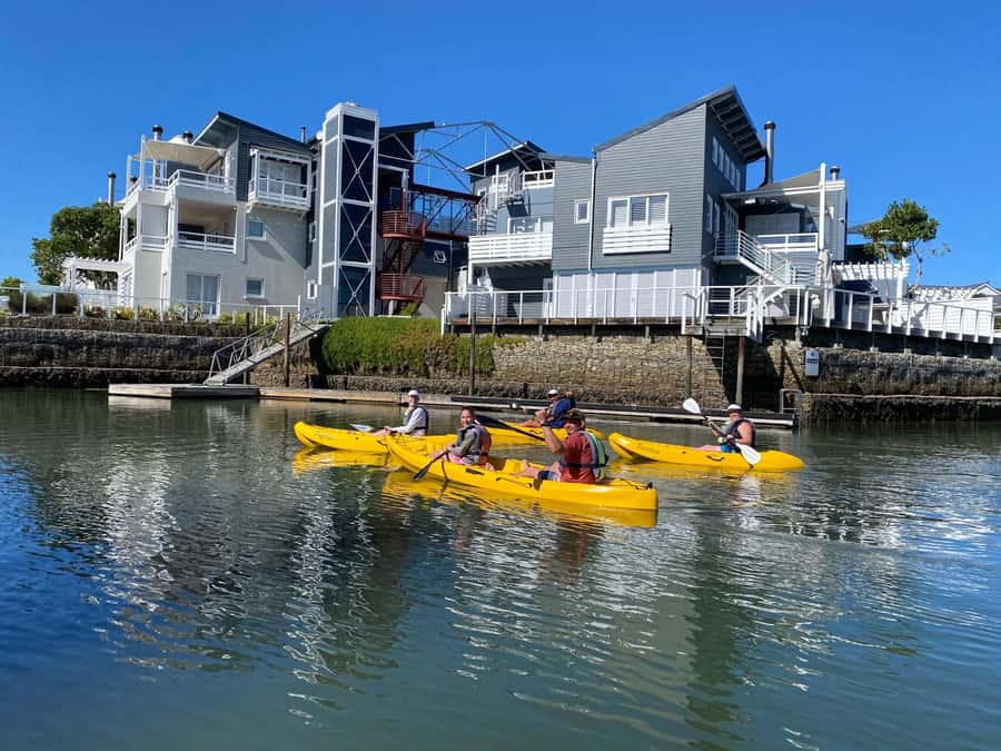Knysna Kayak Hire - Choosing between a single and double kayak